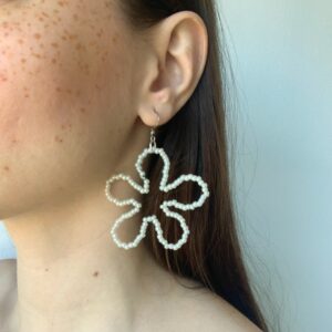 Boucle d'oreilles en fleur - Ecru (S)