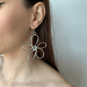 Boucles d'oreilles en fleur - Fil de fer épais argent (S)