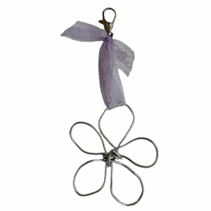 Breloque - Fleur métal avec ruban lilas