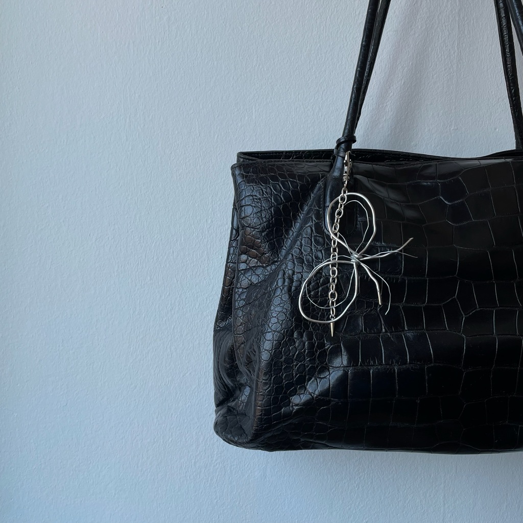 Breloque - Noeud métal avec chaîne – Image 2